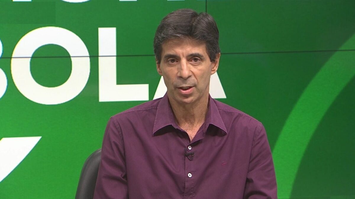 Ex-jogador da Seleção Brasileira de Futebol, Mauro Galvão, dá palestra para alunos do projeto “Milésimo Gol Rei Pelé”