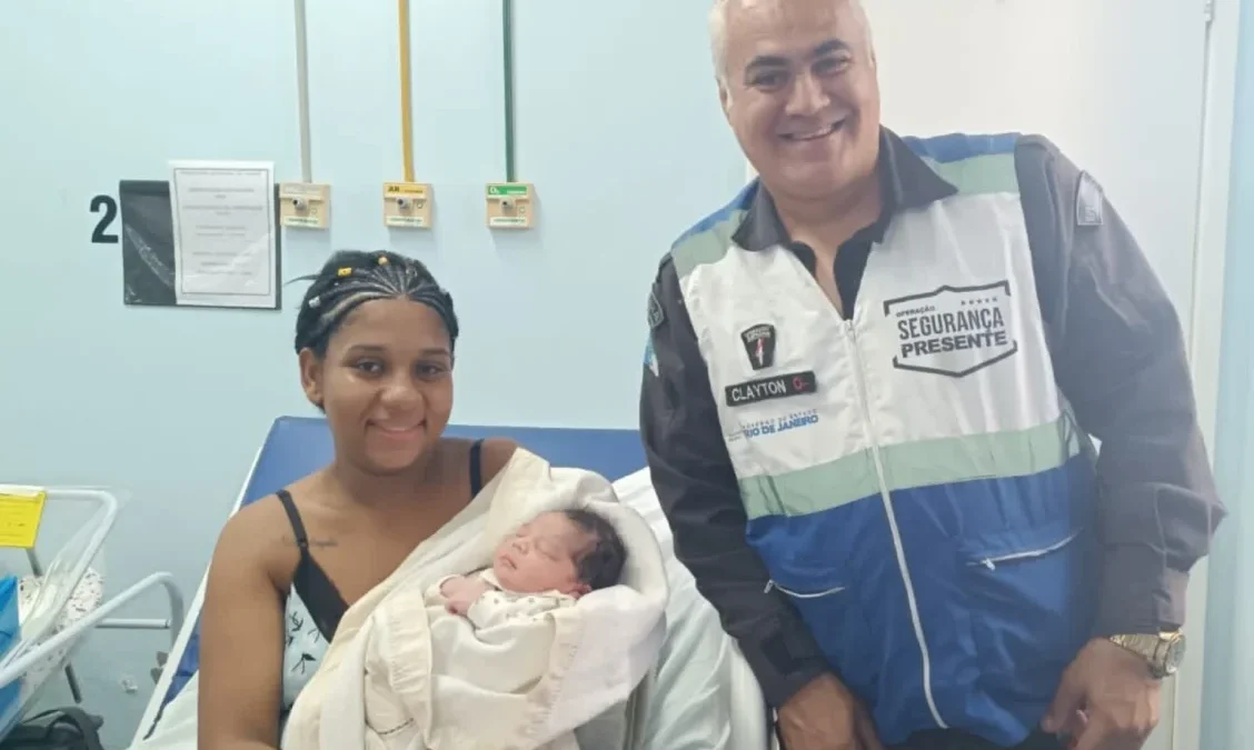 Itaguaí: Mulher entra em trabalho de parto dentro de banco e é socorrida por agentes do Segurança Presente