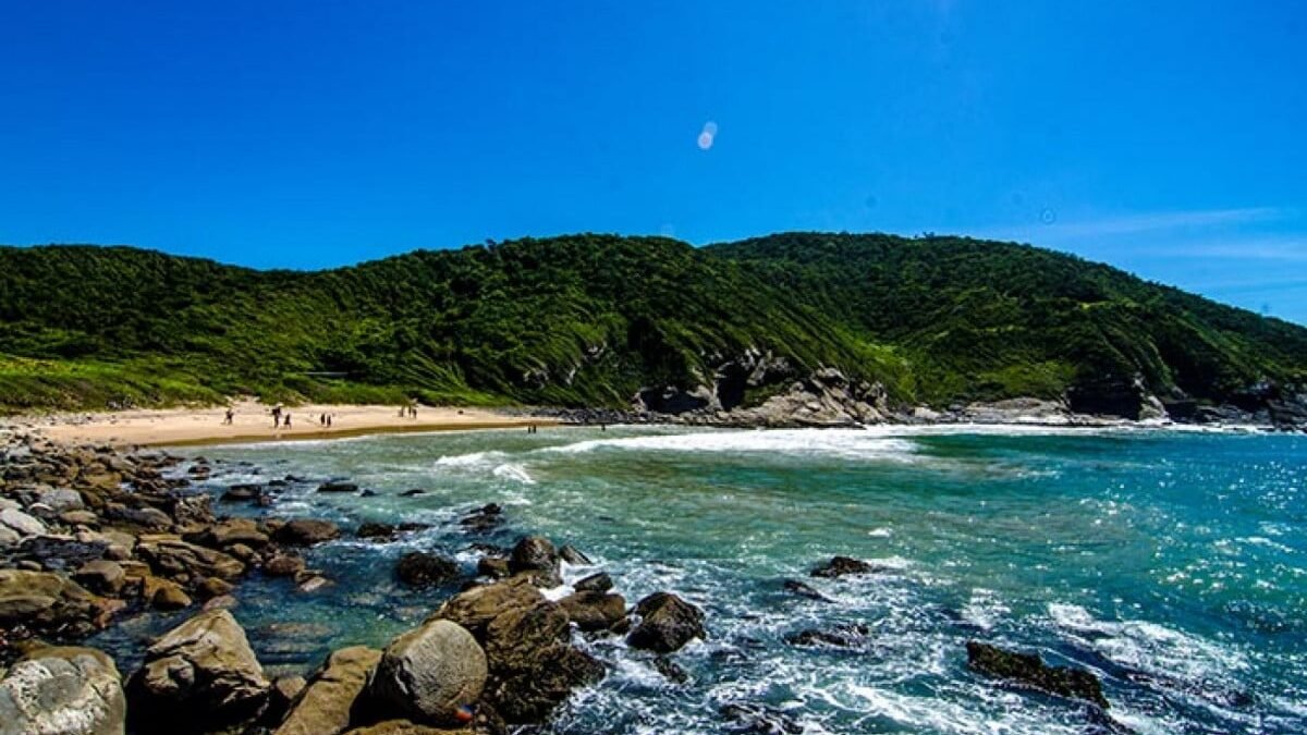 Homem é preso por matar turista argentina a facadas em Búzios