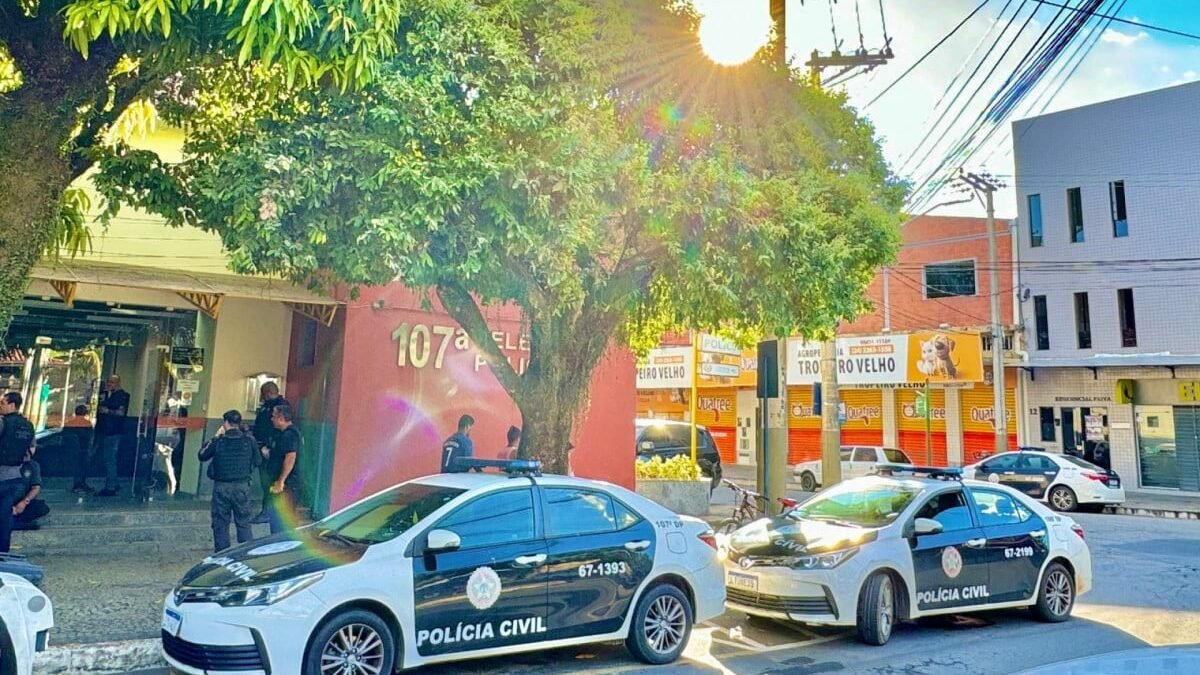 Dez pessoas são presas em operação contra o tráfico de drogas em Paraíba do Sul