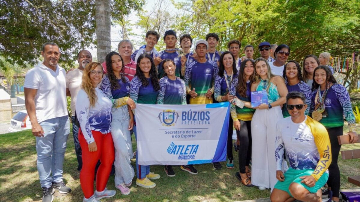 Atletas buzianos ganham medalha de ouro no III Campeonato Pan-americano de Va’a’ 2023 em Vitória- Espírito Santo