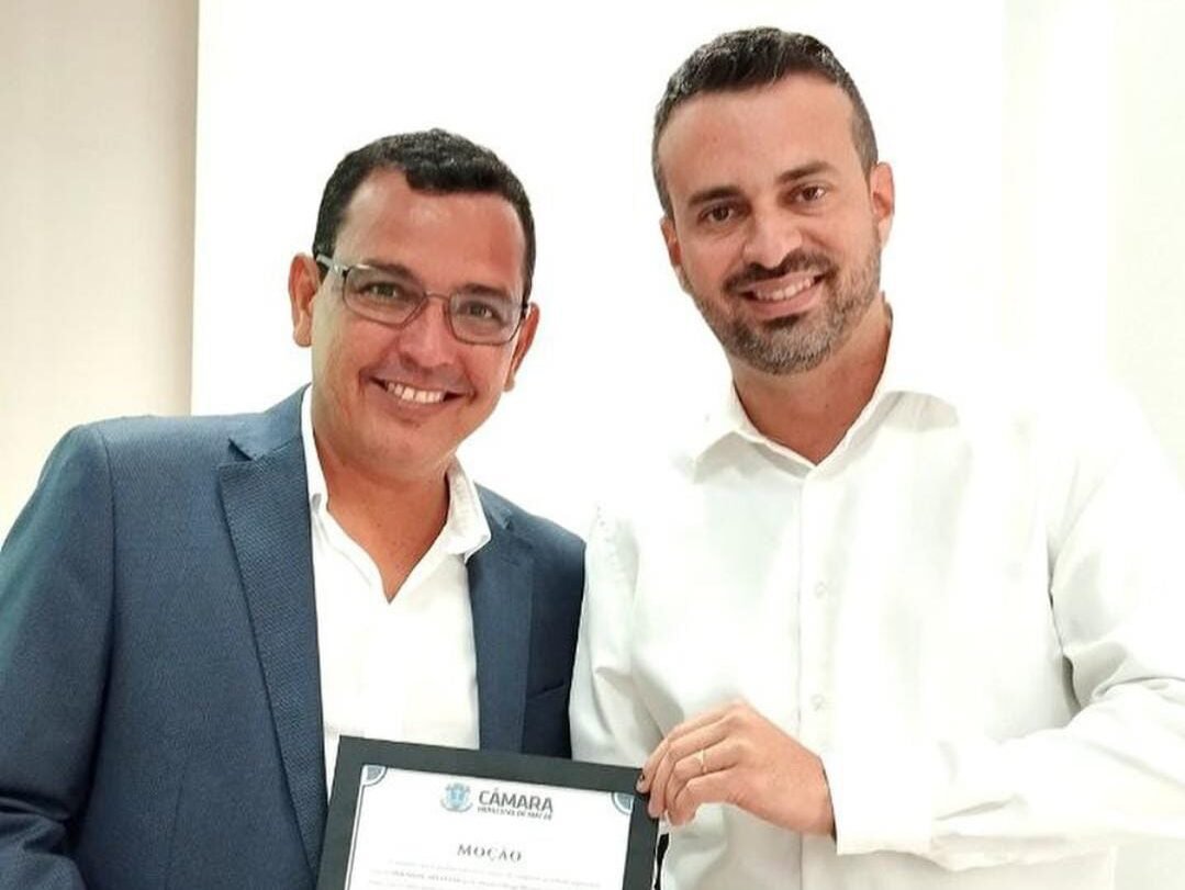 Vereador Maurício BM recebe Moção de Aplausos da Câmara Municipal de Macaé