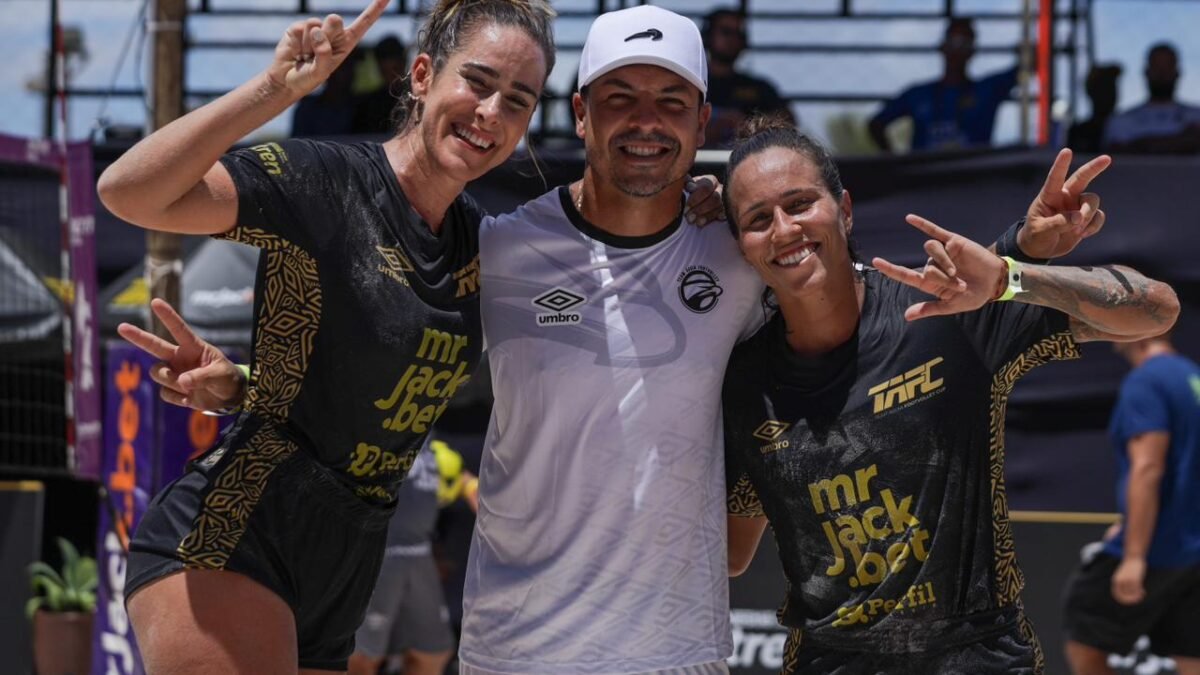 Natalia Guitler e Vanessa Tabarez se consagram campeãs do futevôlei