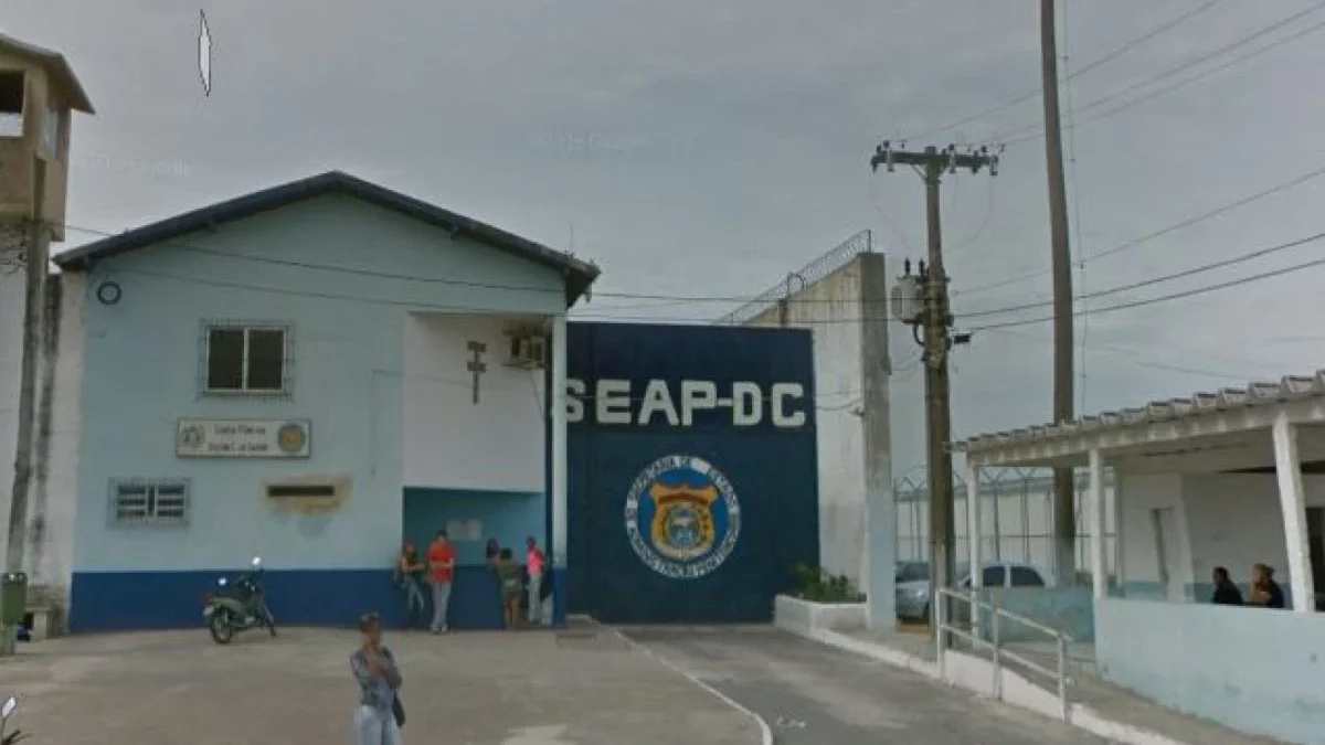 Jovem que matou colega de escola e esfaqueou namorado da vítima tem prisão preventiva decretada