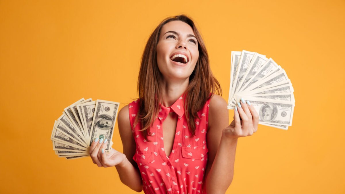 Virada do Ano com Prosperidade: Dicas Reais para Atrair Mais Dinheiro em 2024