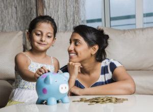 Educação financeira para menores: Bancos abrem contas para menores