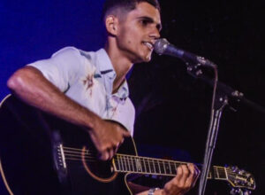 Gabriel Marins: A Revelação Musical Riostrense de 22 Anos