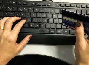 Juros do rotativo passam a ser limitados a 100% da dívida