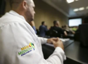 Número de profissionais que atuam no Mais Médicos aumenta 105% em 2023