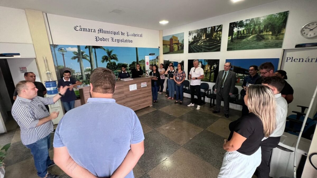 Prefeito de Pinheiral participa da inauguração do Ponto de Atendimento Virtual da Receita Federal na cidade