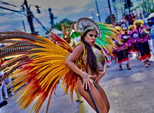 Tânia Valeska estreia na Intendente Magalhães e já planeja o carnaval de 2025