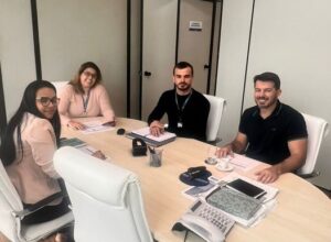 Prefeito de Rio Claro discute projetos de infraestrutura com autoridades estaduais