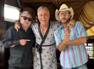 Criado por José Renato, apresentamos a Família Zoreia, resgatando o espírito de Mazzaropi de forma contemporânea