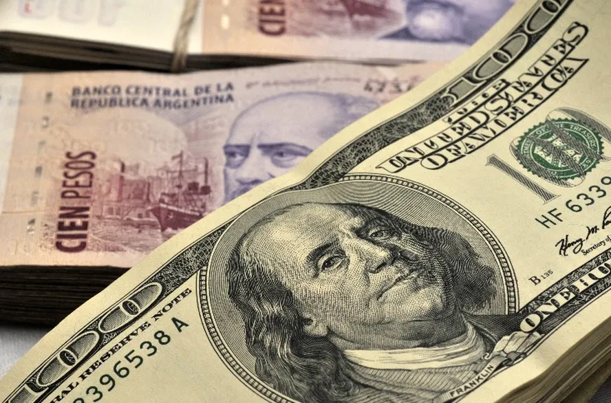 Alta do dólar e do petróleo ocasionado pelas hostilidades do Oriente-Médio atinge diretamente o preço das gôndolas nos supermercados