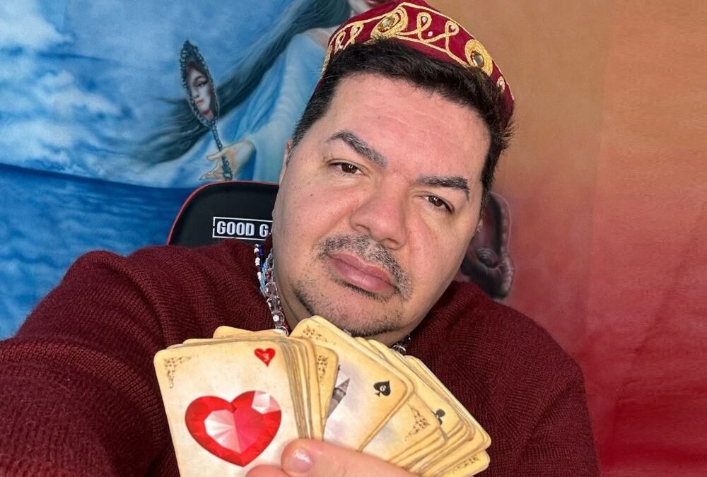 Conheça o Vidente Baba Deco, babalorixá e médium de nascença que vem se destacando por suas previsões assertivas