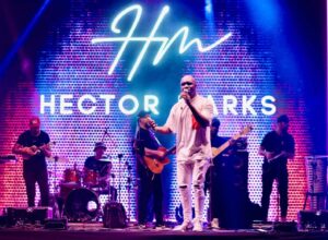 Hector Marks grande promessa da música brasileira faz show no Festival Gastronômico de Martins
