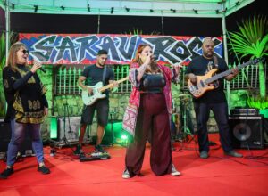 Sarau Literário reúne bandas em homenagem ao Dia do Rock, em Maricá