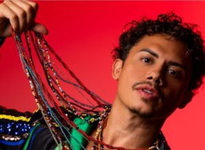 Ator de Pantanal faz show em Macaé nessa sexta, 30, interpretando sucessos de Belchior