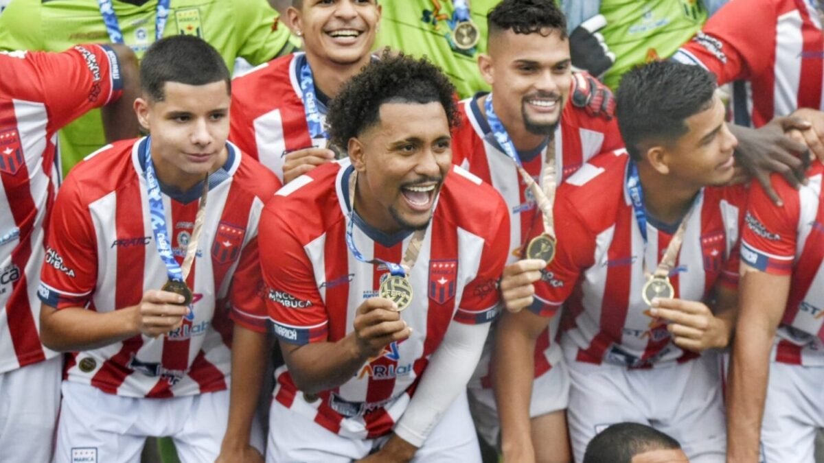 Maricá FC conquista inédito acesso à Série A do Campeonato Carioca