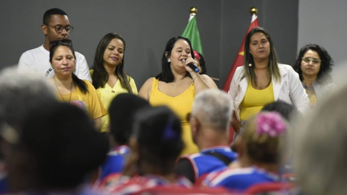 Setembro Amarelo: Maricá discute prevenção ao suicídio e valorização da vida em escola de idosos em Itaipuaçu