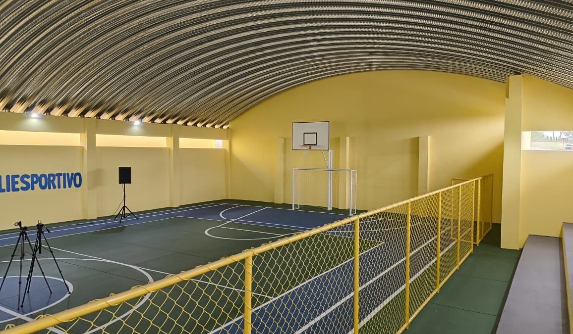 Prefeitura de Araruama inaugura dois ginásios poliesportivos no distrito de São Vicente