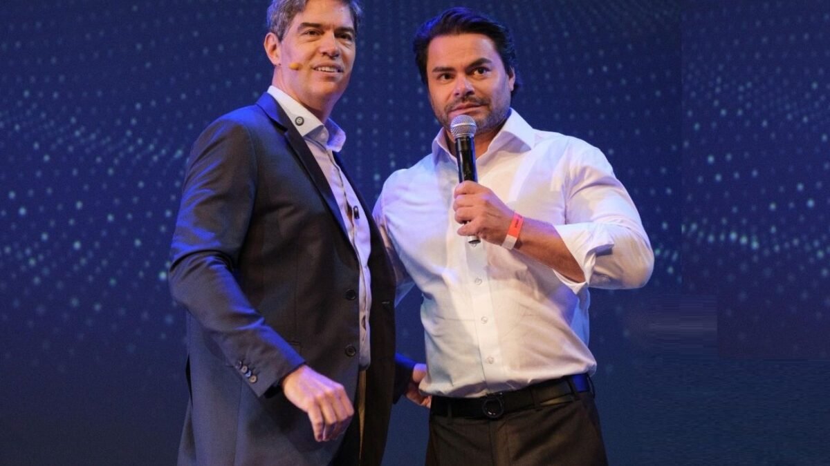Aggrega realiza evento com palestra de Ricardo Amorim para o setor de seguro saúde