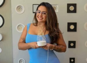 Débora Caroline: Uma Jornada de Superação e Inspiração Através da Fé