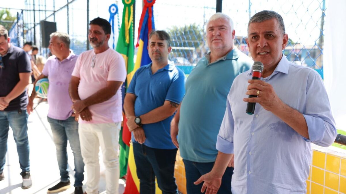 Prefeito Ramon Gidalte inaugura Centro Esportivo no bairro São João em Casimiro de Abreu