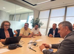 Prefeito de Casimiro de Abreu discute melhorias no fornecimento de energia em reunião com a Enel