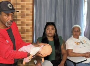 Capacitação em primeiros socorros é oferecida pela assistência social de Rio das Ostras