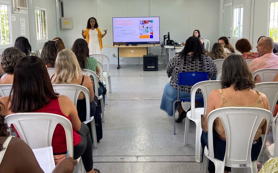 Prefeitura de Rio das Ostras qualifica 81 profissionais em Educação Inclusiva