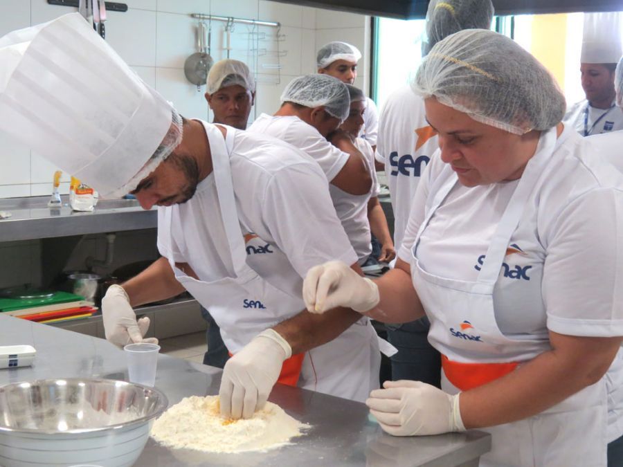 Senac abre inscrições para cursos gratuitos de gastronomia em Rio das Ostras