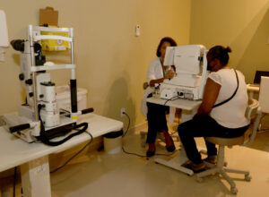 Hospital de Olhos de Macaé realiza mais de 2,2 mil cirurgias de catarata