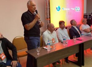 Programa Novas Rotas impulsiona turismo regional em encontro com prefeitos e secretários