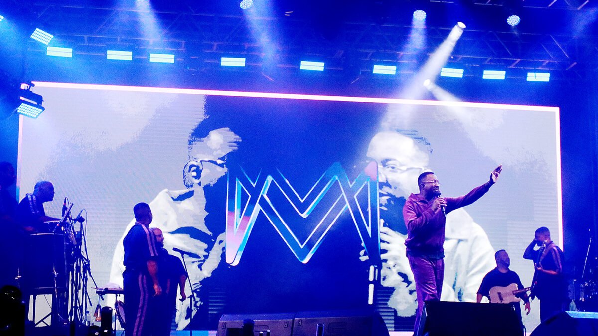 Expo Macaé vibra com apresentação de Mumuzinho no palco principal