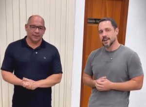 Prefeito de Arraial do Cabo, Marcelo Magno celebra atendimentos no CTI após um ano de funcionamento
