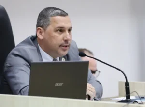 Vereadores cobram construção de novas ciclovias no município de Macaé