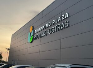Ofertas da Golden Friday agitam o Shopping Plaza Rio das Ostras