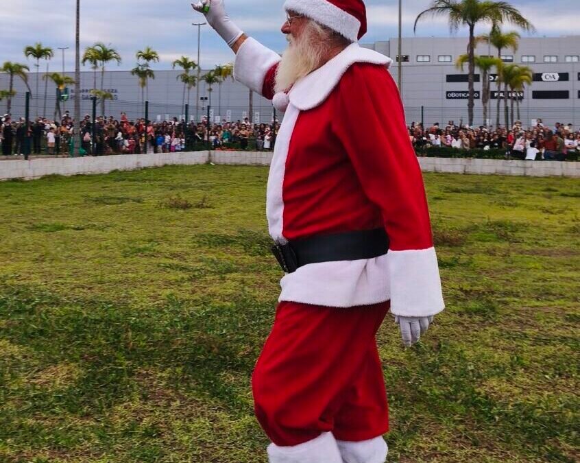 Papai Noel chega ao Shopping Plaza Rio das Ostras e inaugura programação natalina