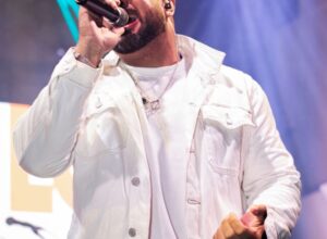 Shopping Plaza Rio das Ostras traz música gratuita para todos os gostos na Vila Gourmet