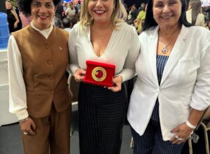 Município de Araruama é reconhecido com Selo Ouro de Alfabetização