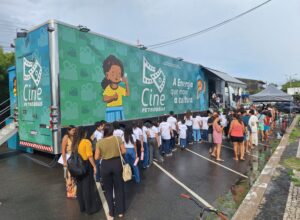 Cidade Universitária de Macaé recebe projeto Cine Petrobras