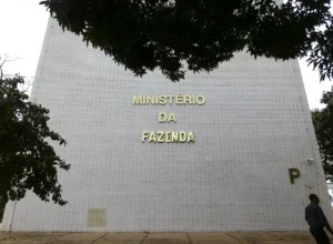 Fazenda alerta sobre falso site do Novo Desenrola