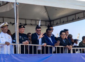Desfile cívico-militar celebra os 213 anos de Macaé