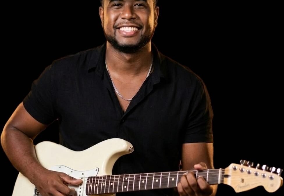 Vila Gourmet, no Shopping Plaza Rio das Ostras, reúne música ao vivo e gastronomia em programação especial neste fim de semana
