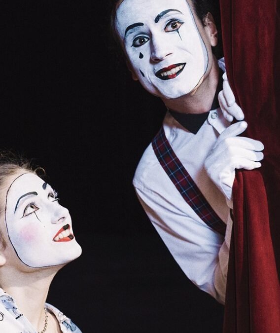 Chamamento público para a ocupação do Teatro Municipal Mário Lago, em Saquarema