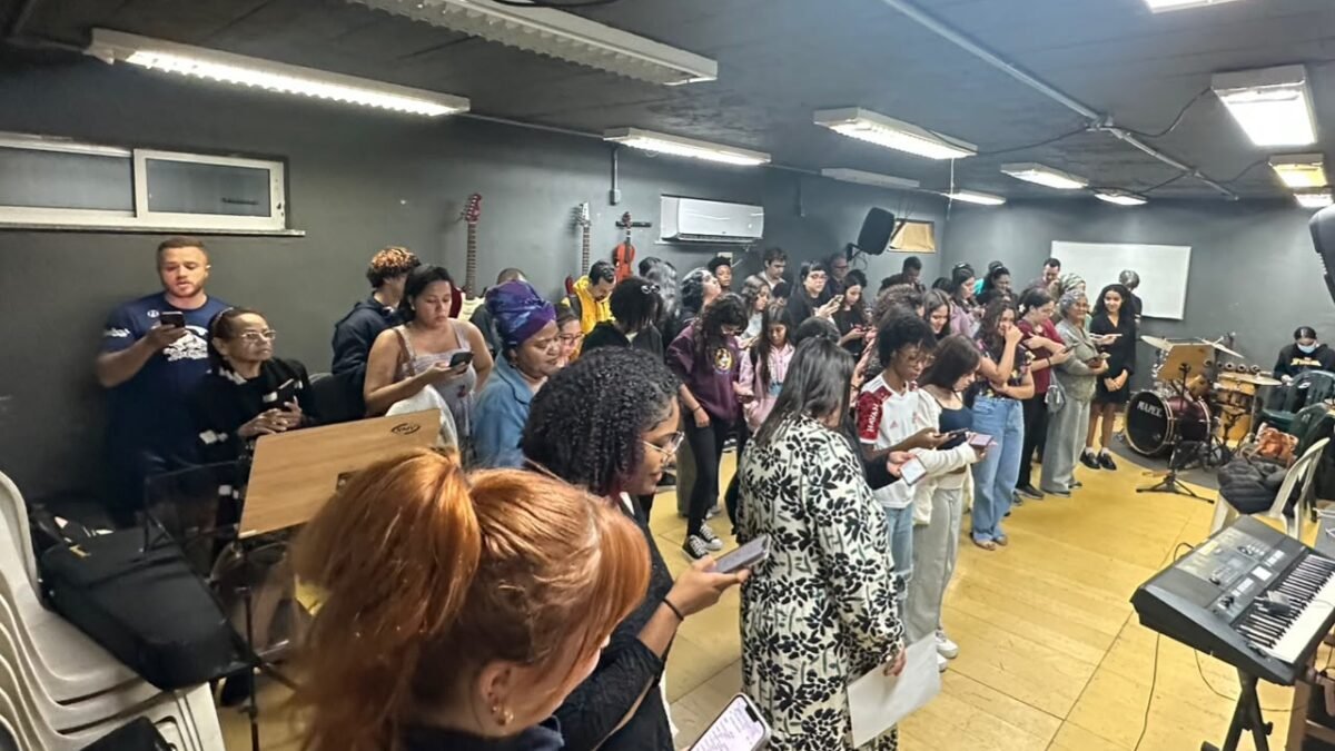 Centro de Formação Artística de Rio das Ostras encerra semestre e prepara Feira Onda 2026