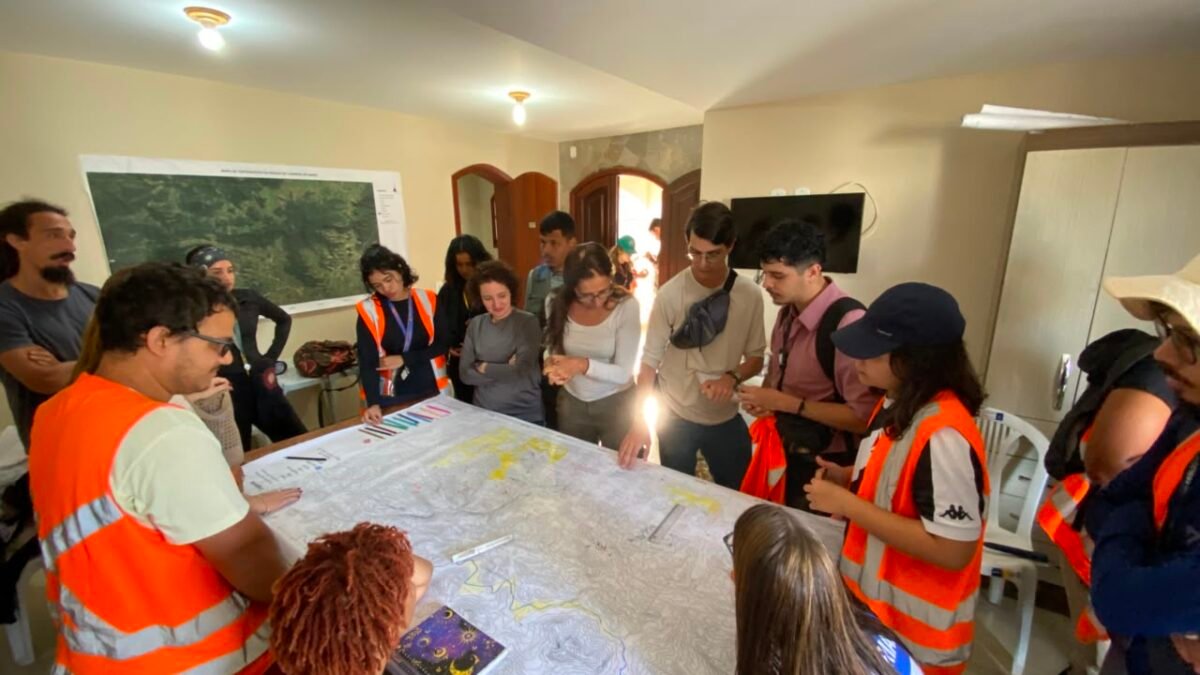 Parceria com UFRJ fortalece pesquisas geológicas em Casimiro de Abreu