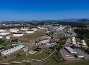 Macaé alcança 143,5 mil empregos formais e registra crescimento de 49,2% desde 2021