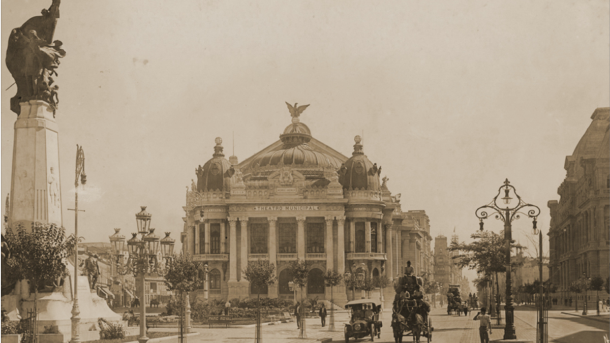Exposição itinerante do Theatro Municipal do Rio de Janeiro chega a Rio das Ostras
